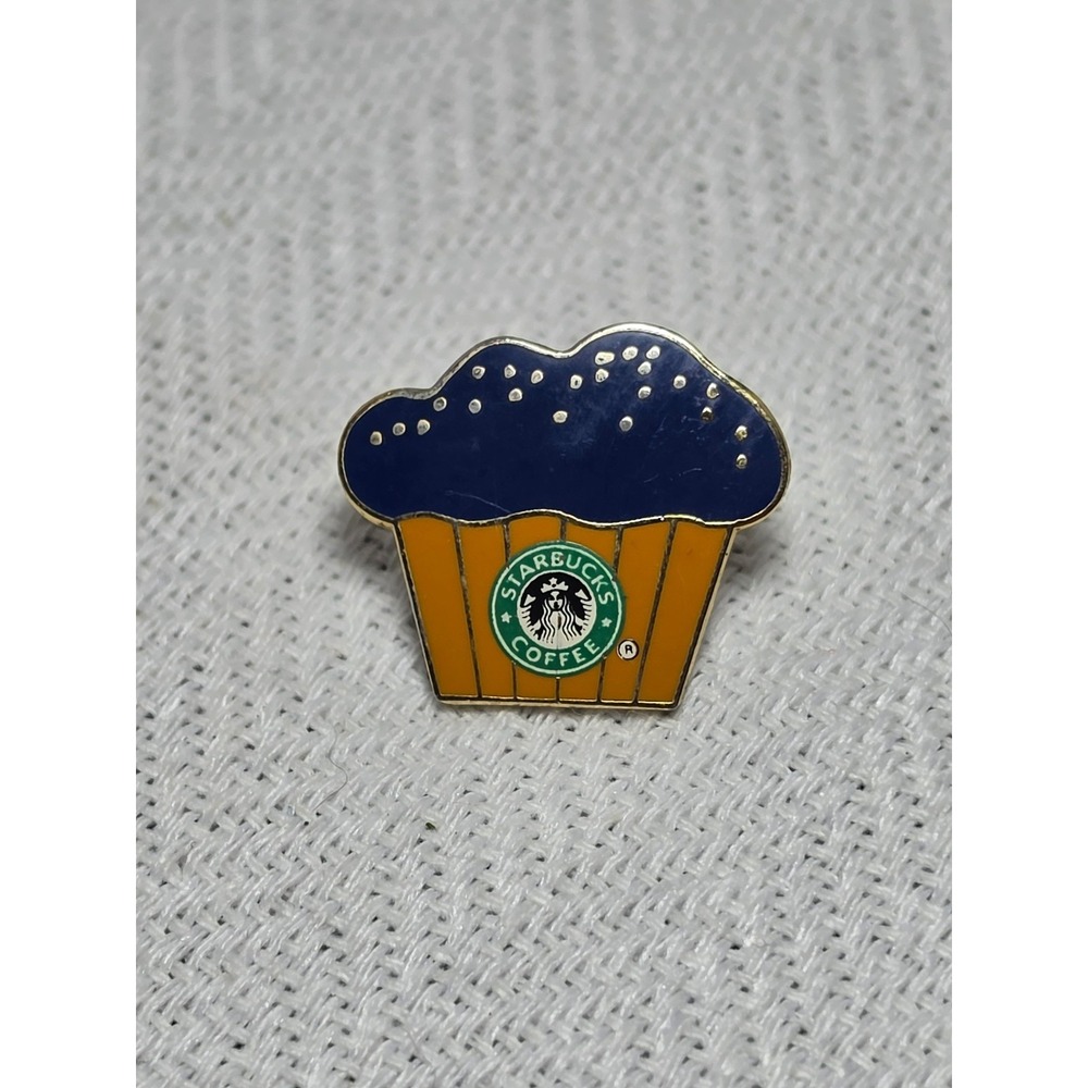 Starbucks Old Logo Blueberry Muffin Sales Pin.This enamel pin collectible rare - Picture 2 of 3